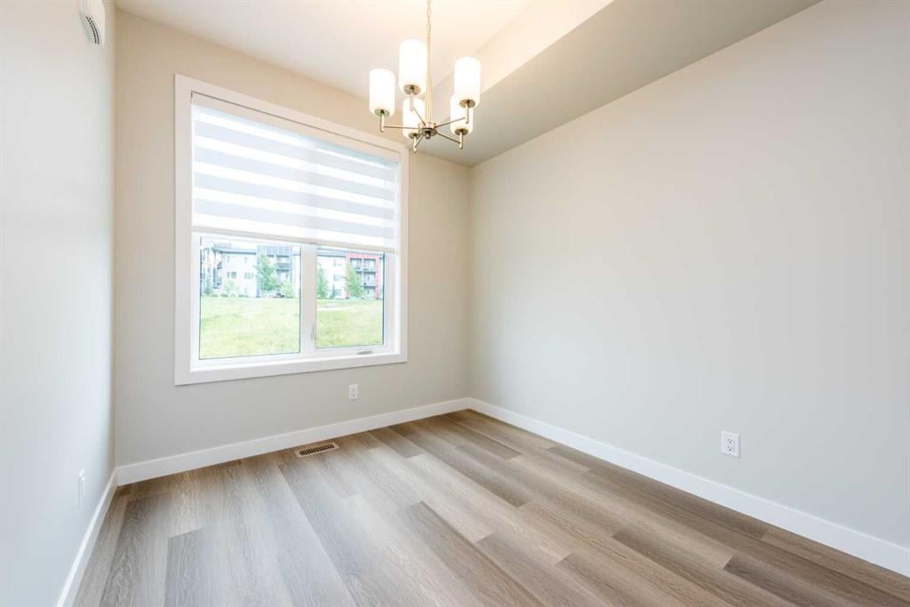 1027 Sage Hill - Thumbnail 5