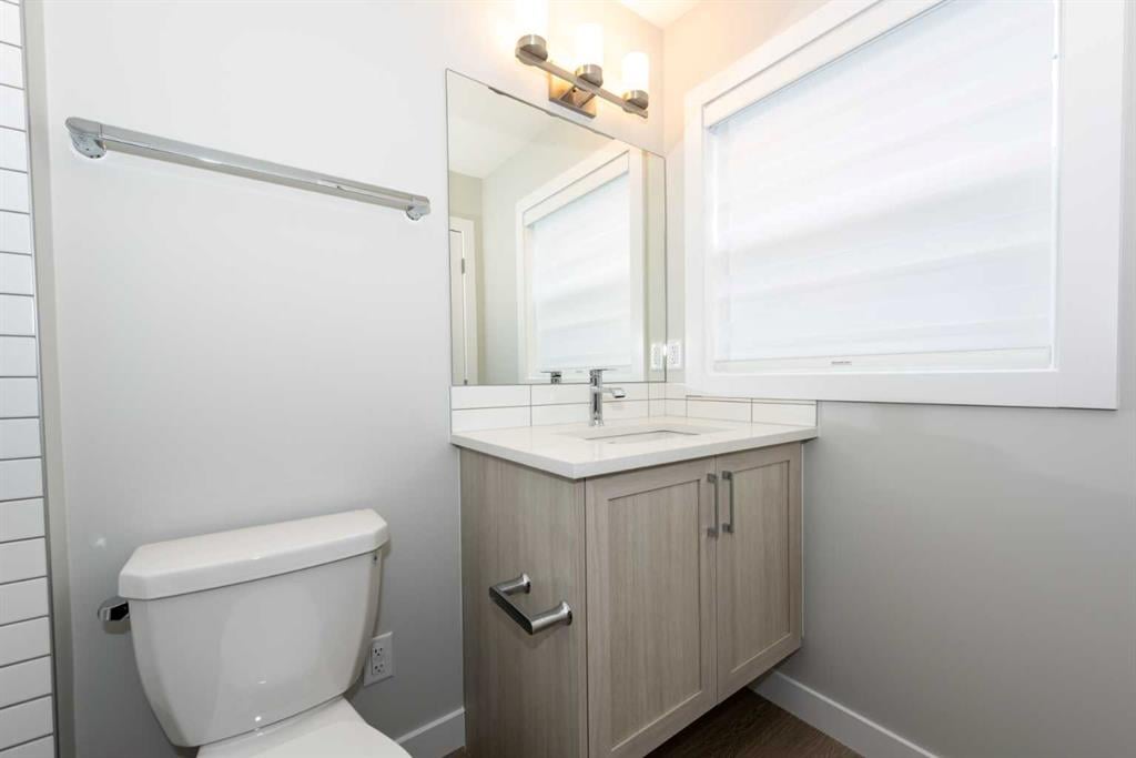 1027 Sage Hill - Thumbnail 2
