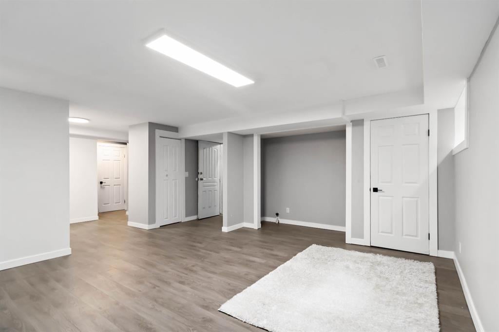 220 Warren - Thumbnail 8