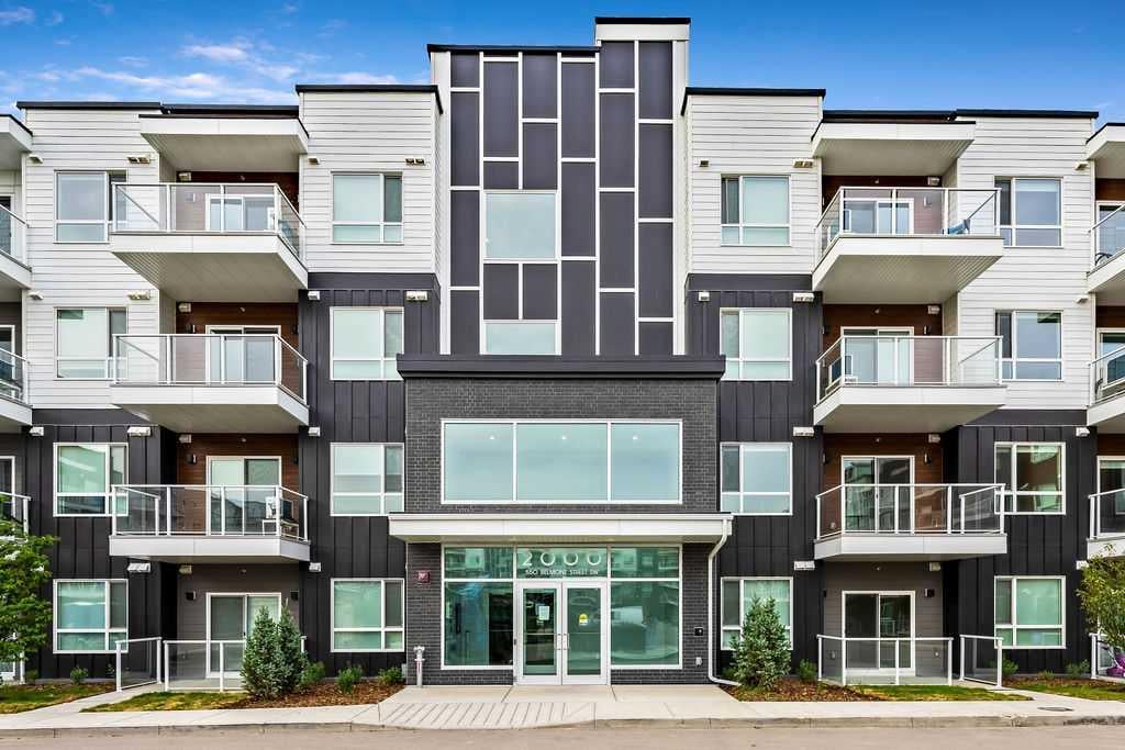 550 Belmont - Thumbnail 1