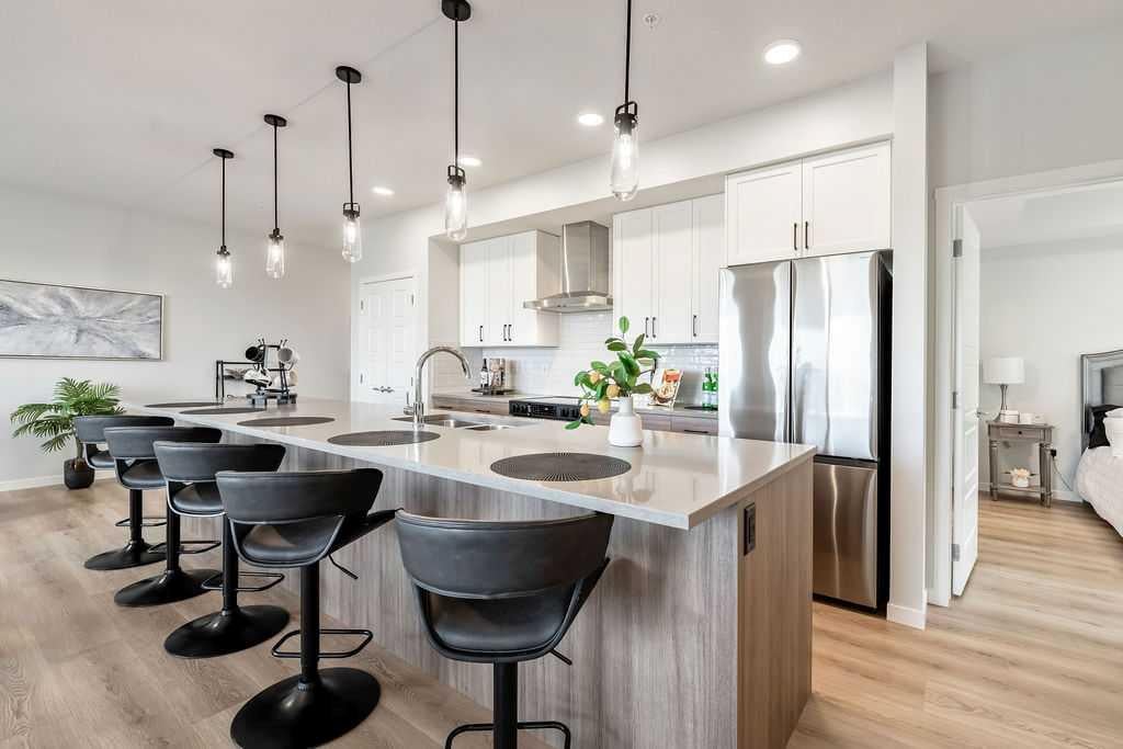 550 Belmont - Thumbnail 6