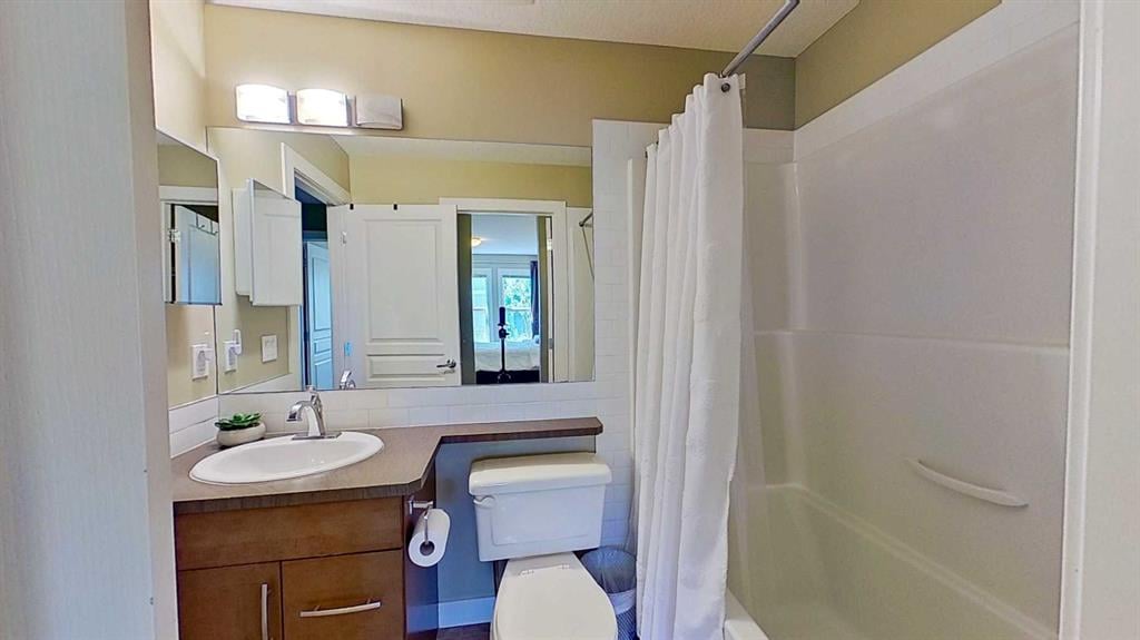 1304 Evanston - Thumbnail 4