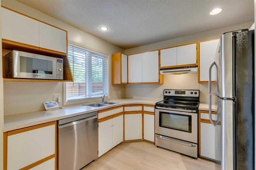 714 Willow Park - Thumbnail 6