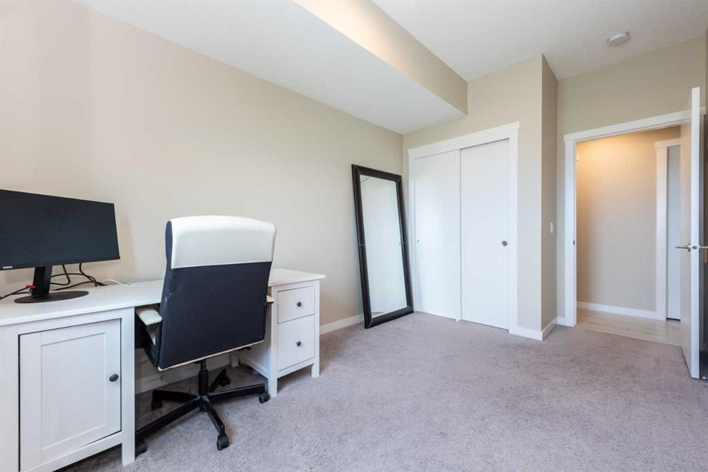 214 Sherwood - Thumbnail 6