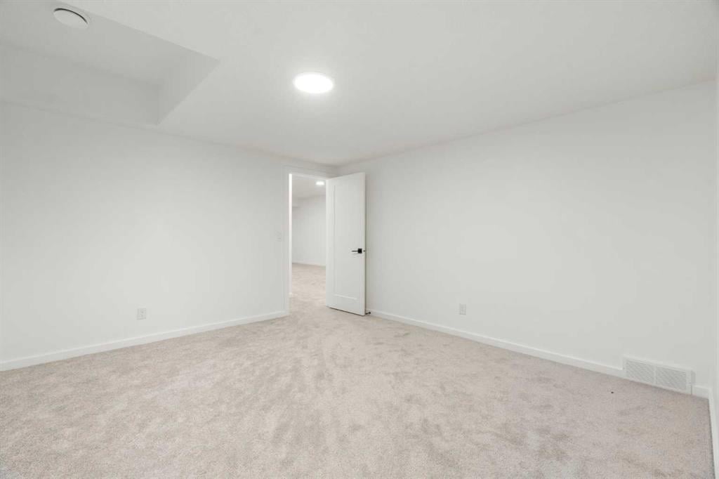296 Spring Creek - Thumbnail 2