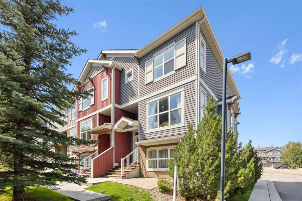 10 AUBURN BAY - Thumbnail 3