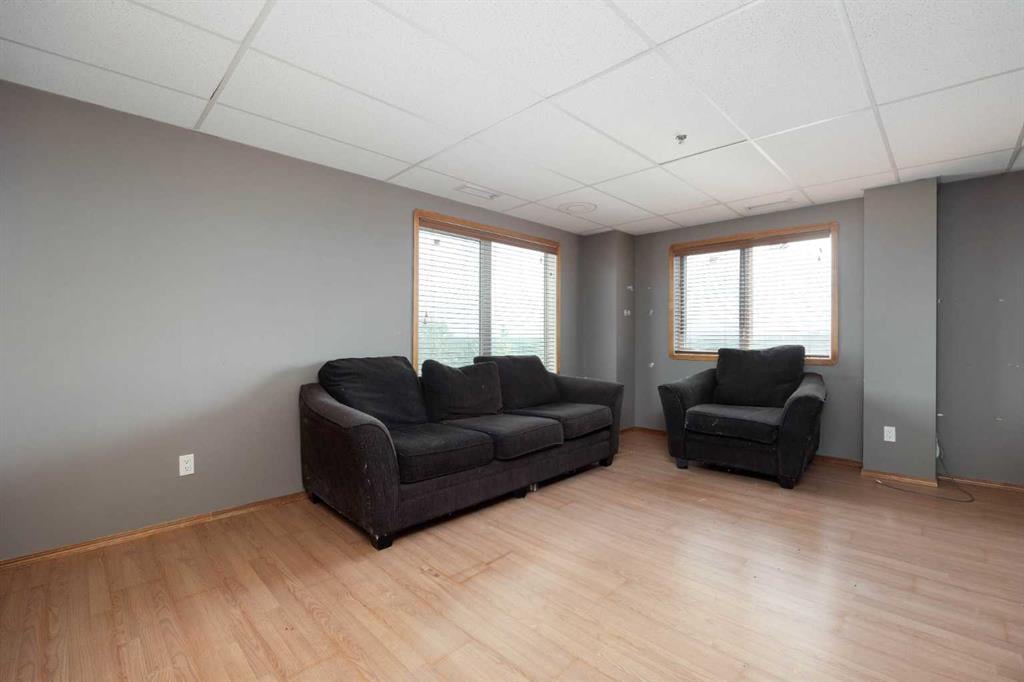 105 Oak - Thumbnail 7