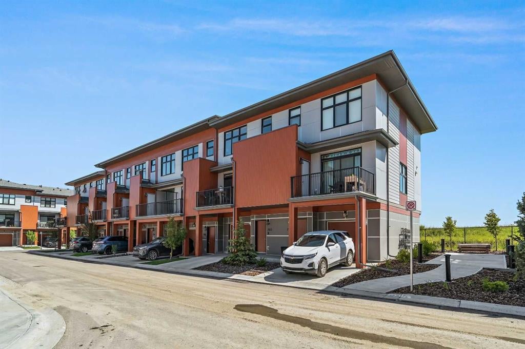 400 Belmont - Thumbnail 1