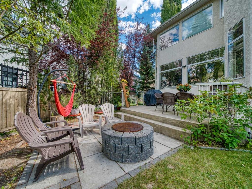 210 Evergreen - Thumbnail 3