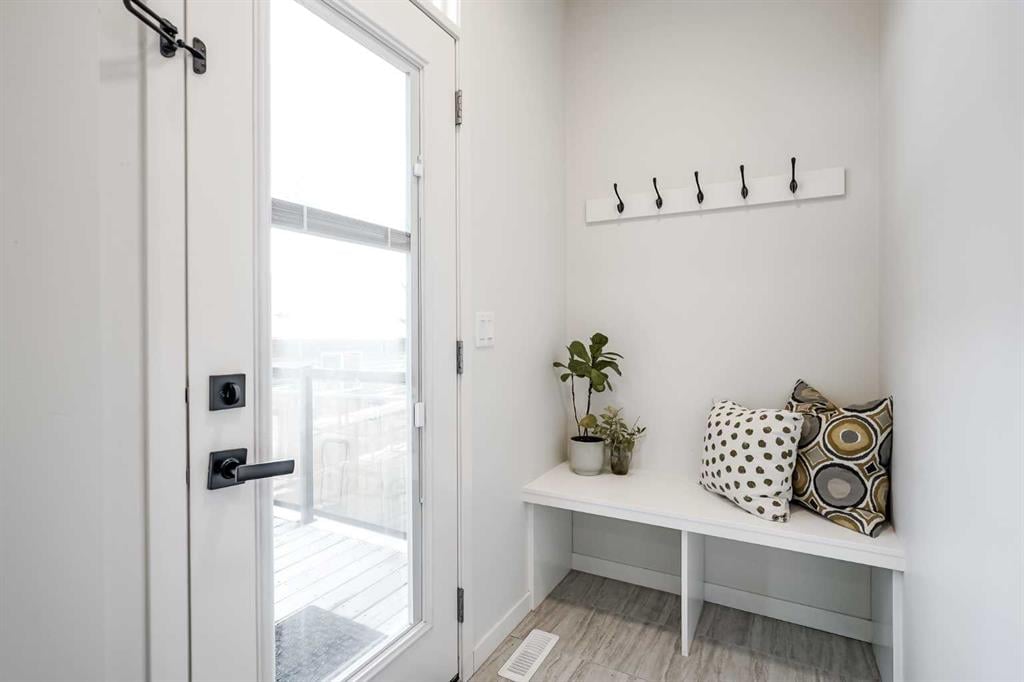 264 Belmont - Thumbnail 5