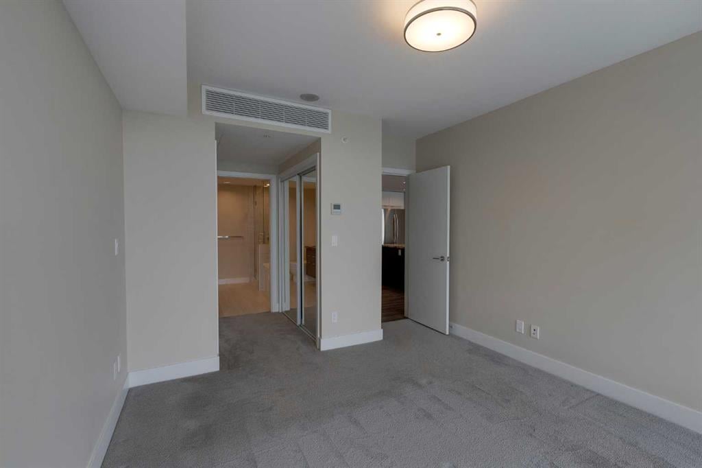 519 Riverfront - Thumbnail 6