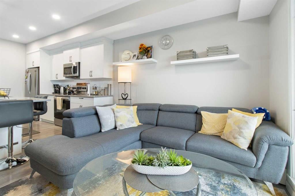 4350 Seton - Thumbnail 5