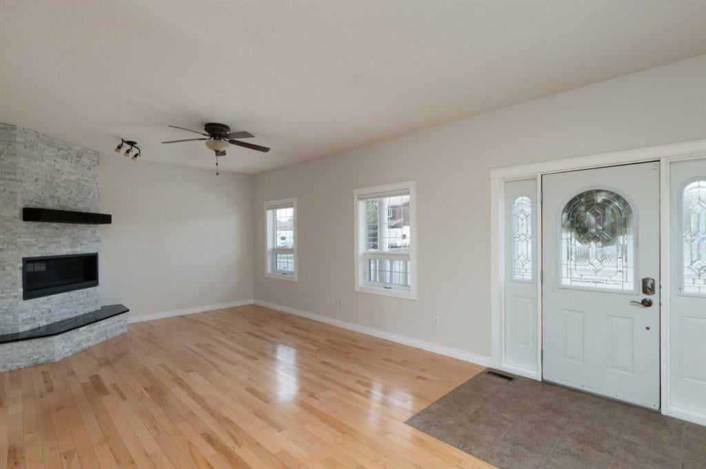129 Caldwell - Thumbnail 5