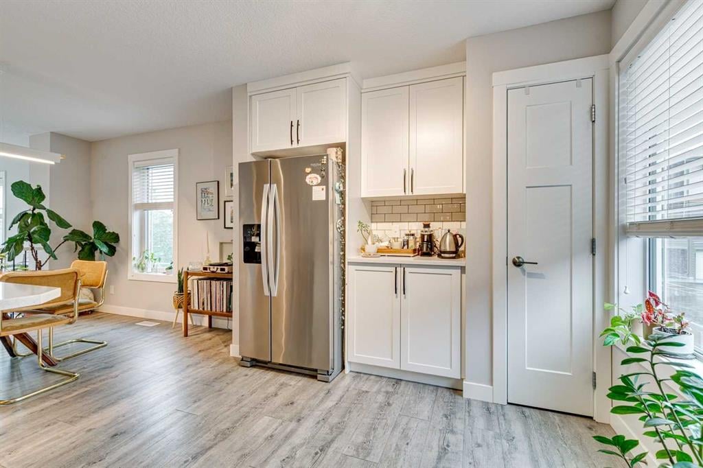 233 Auburn Meadows - Thumbnail 6