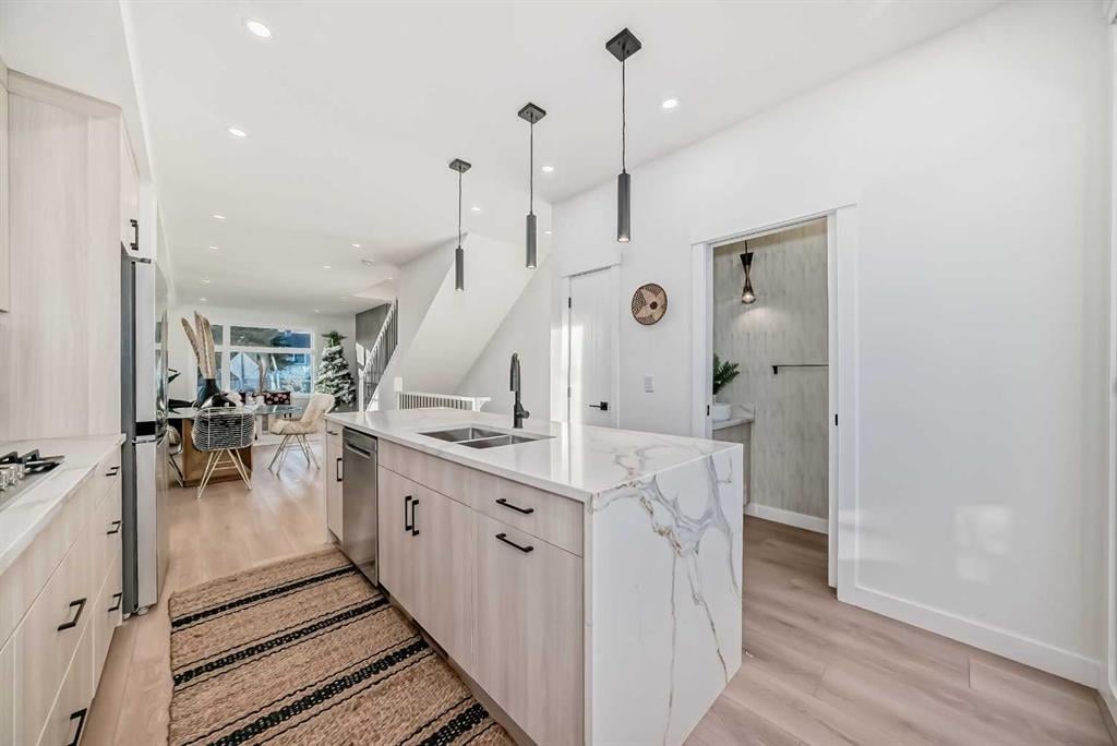 3349 Spruce - Thumbnail 7