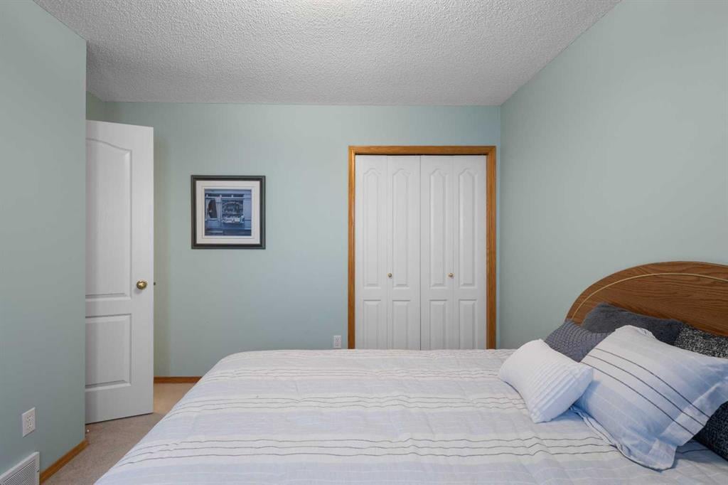 212 Hampstead - Thumbnail 4