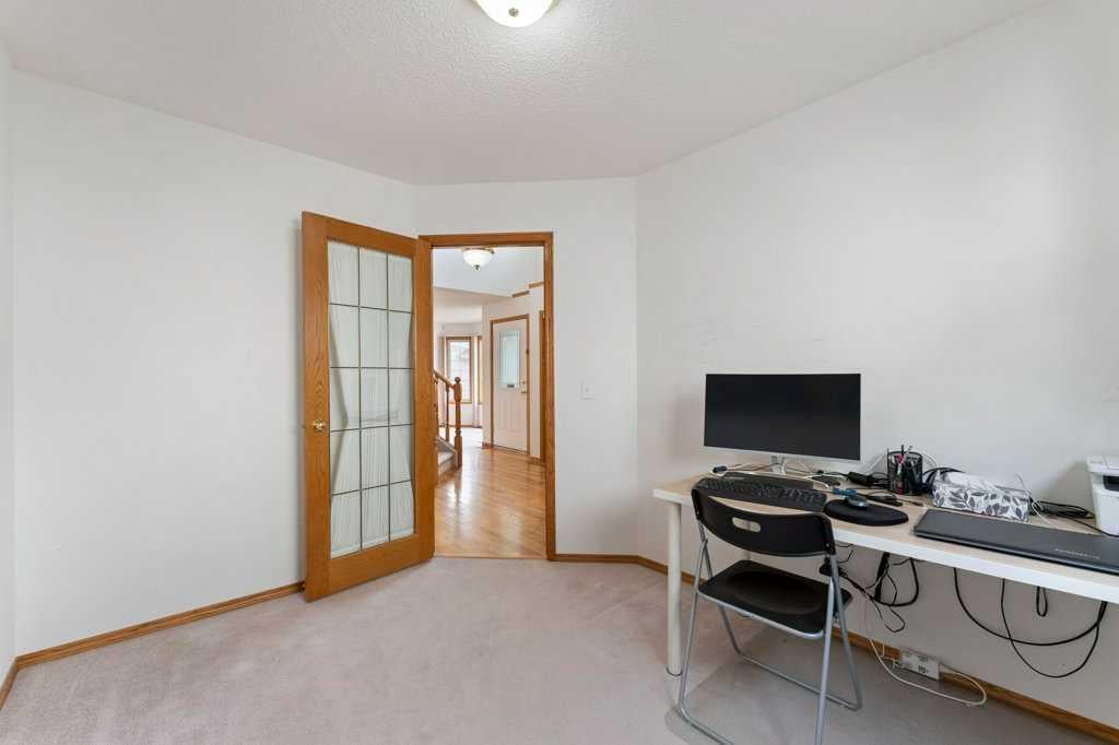 62 Edgebrook - Thumbnail 3