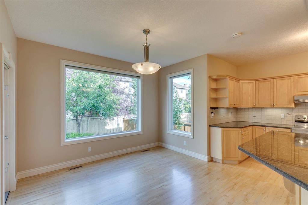 1758 Evergreen - Thumbnail 8