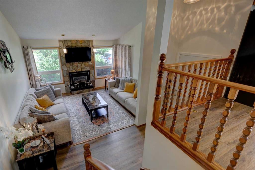 741 Ranchview - Thumbnail 5