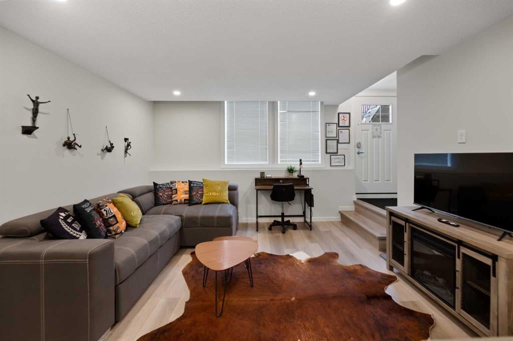 353 Cranbrook - Thumbnail 8