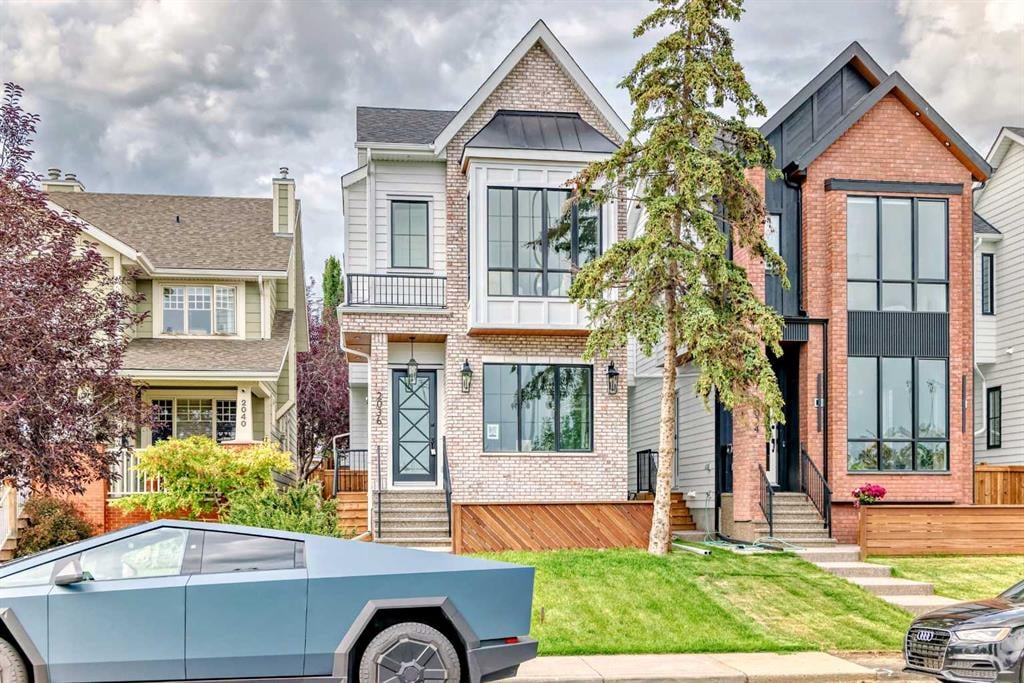 2036 Broadview - Thumbnail 5