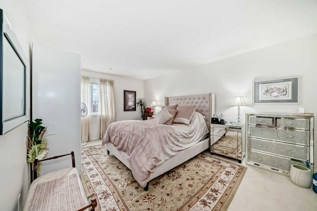 928 Arbour Lake - Thumbnail 3