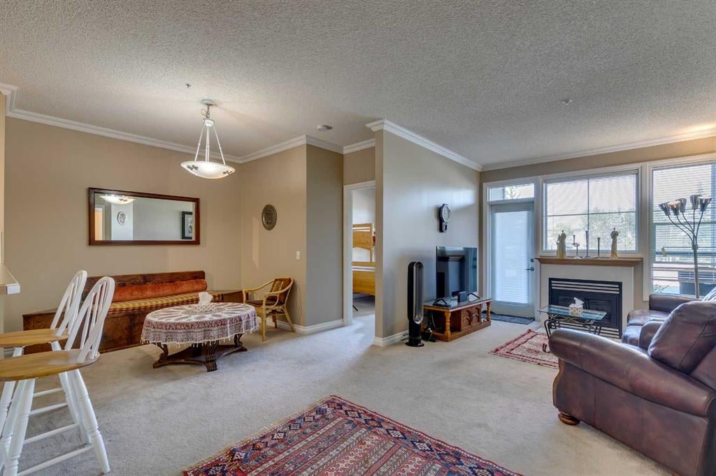 1010 Arbour Lake - Thumbnail 8