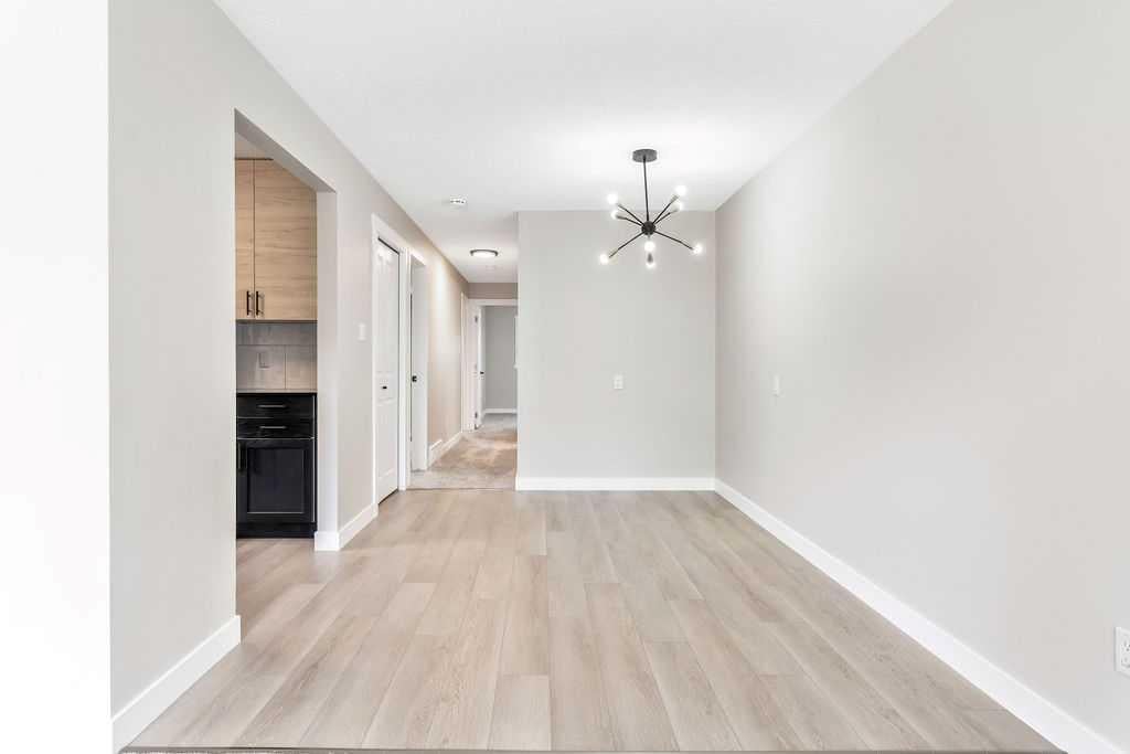 123 Whiteridge - Thumbnail 4