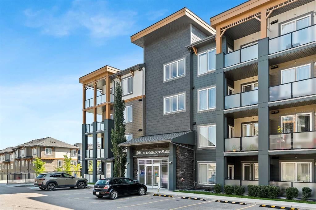 100 Auburn Meadows - Thumbnail 1