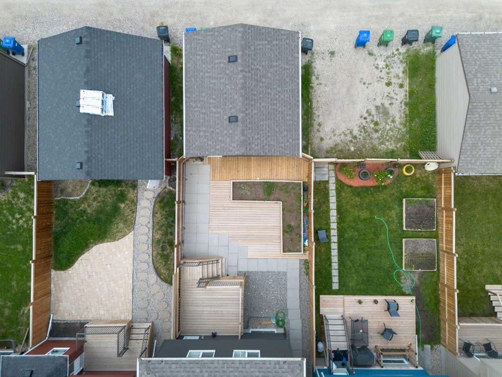 75 Howse - Thumbnail 8