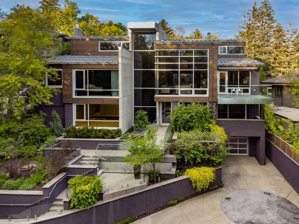 2906 Marquette - Thumbnail 1