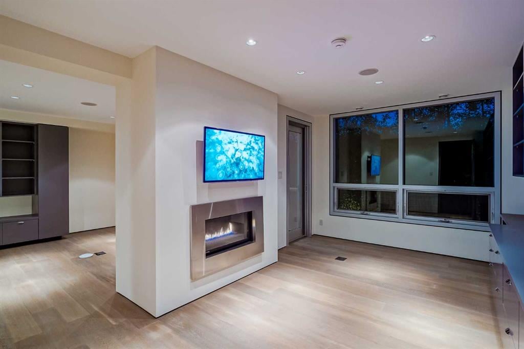 2906 Marquette - Thumbnail 8