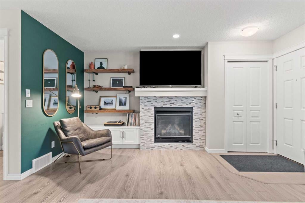 35 Auburn Meadows - Thumbnail 2