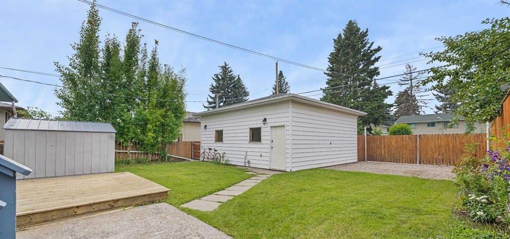 8527 Athabasca - Thumbnail 6