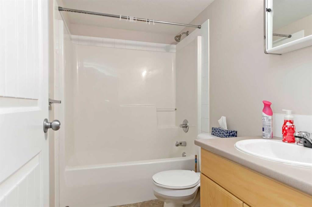 9604 Manning - Thumbnail 4