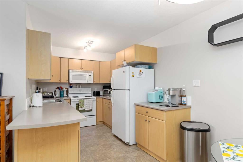 9604 Manning - Thumbnail 5
