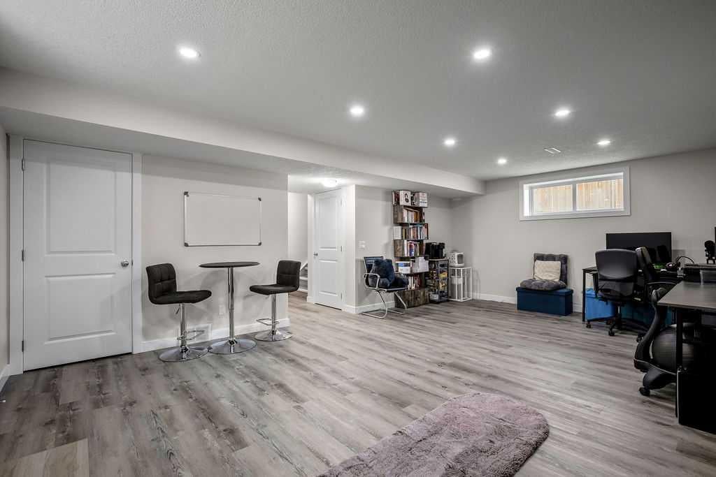 1208 Brightoncrest - Thumbnail 5
