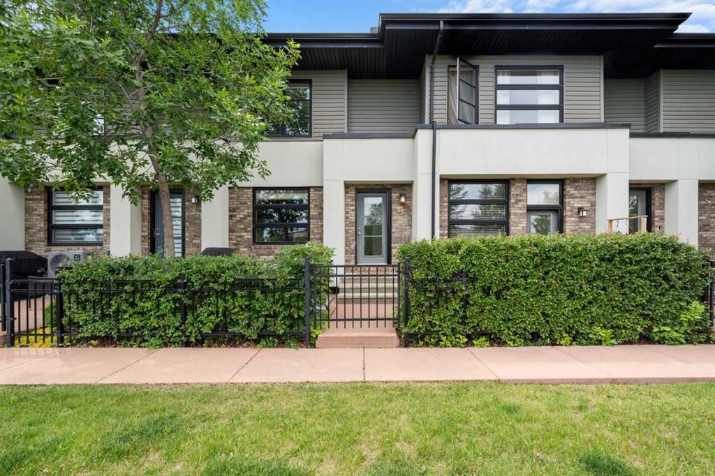 222 Aspen Hills - Thumbnail 3
