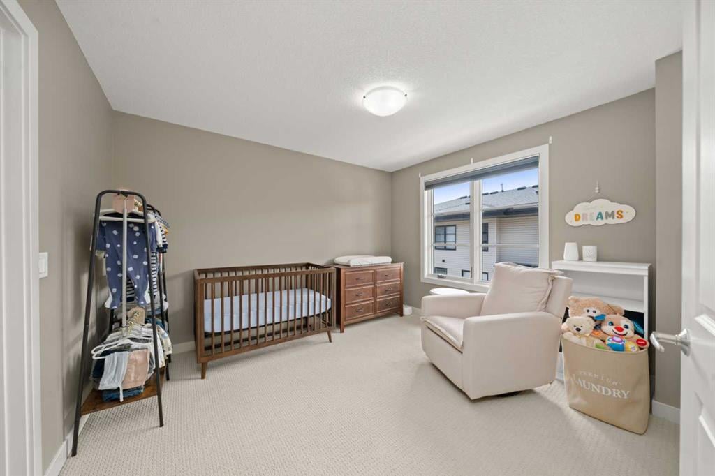 222 Aspen Hills - Thumbnail 2
