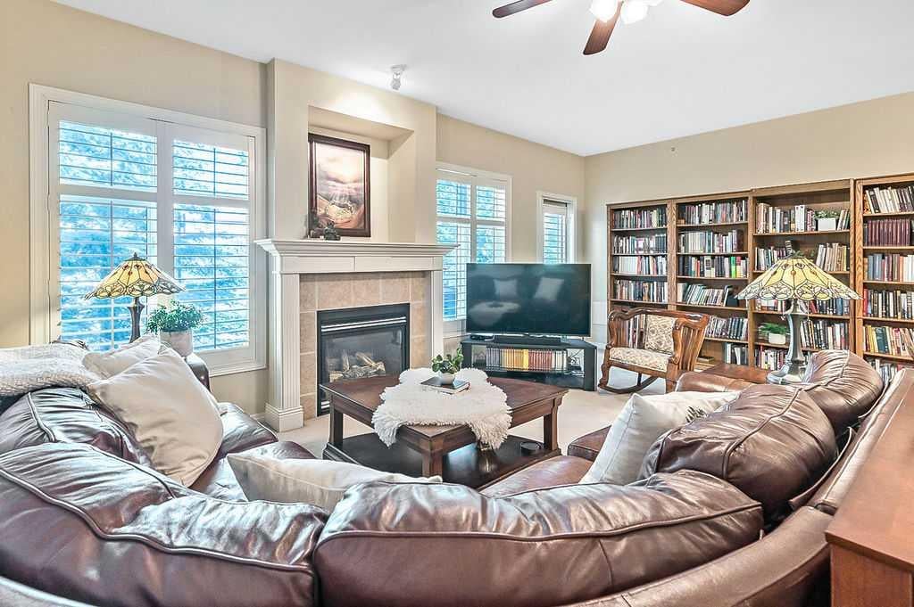 3221 Lake Fraser - Thumbnail 3