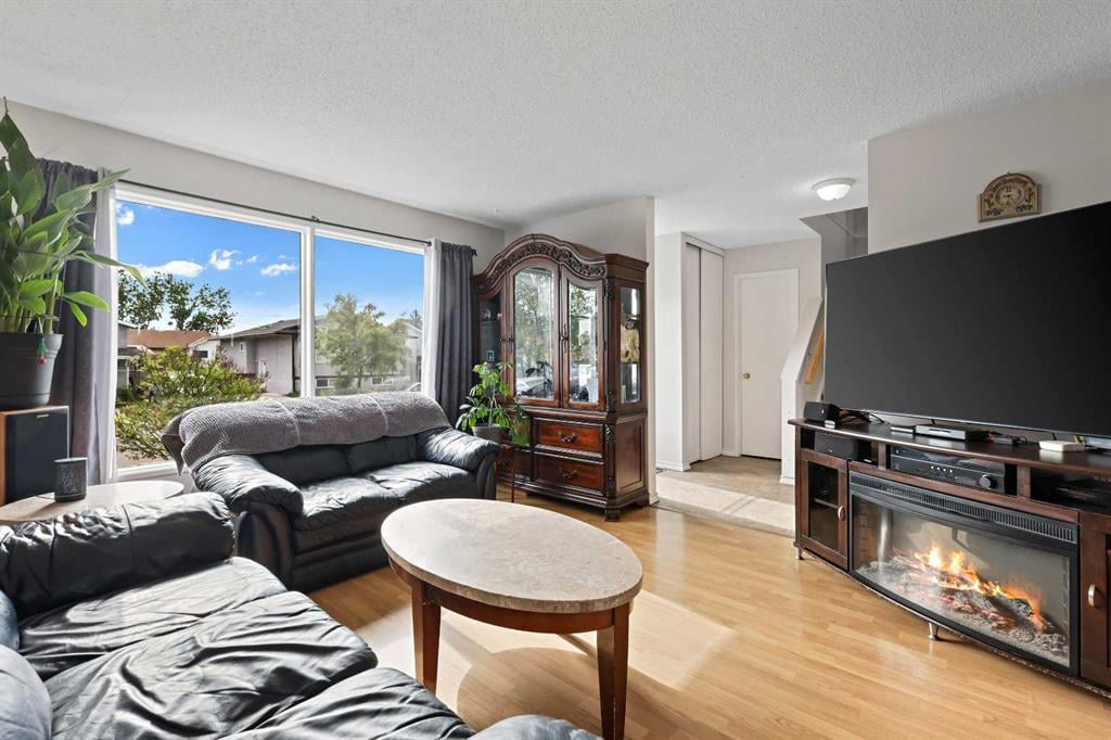 191 Castlebrook - Thumbnail 2