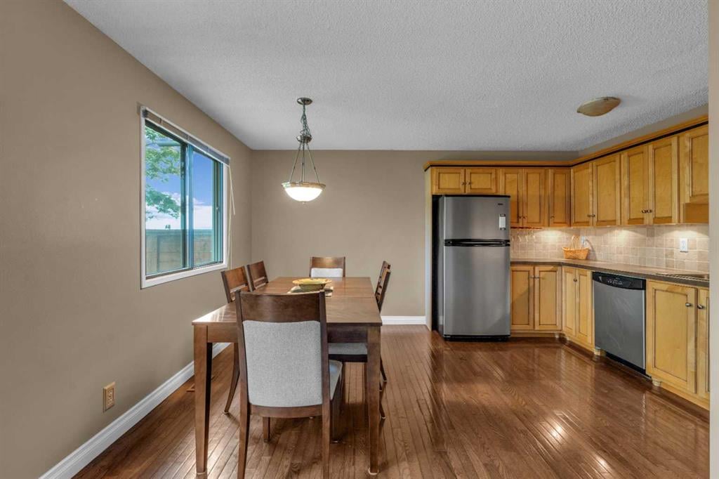 64 Woodacres - Thumbnail 3