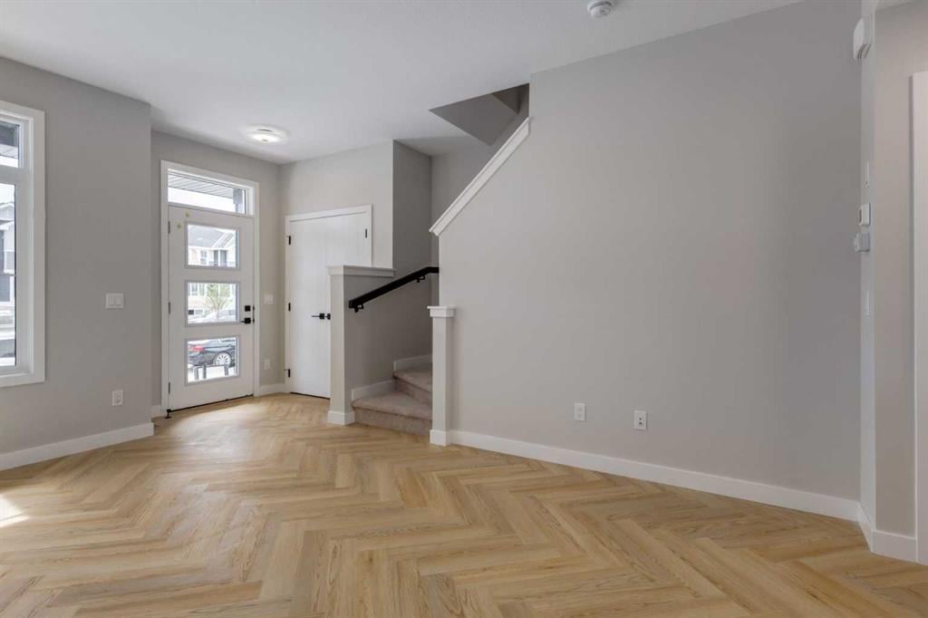 7153 Rangeview - Thumbnail 5