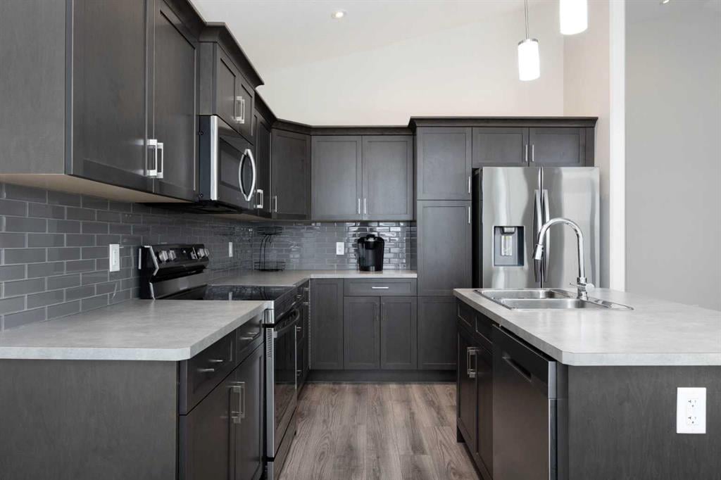 741 Beacon Hill - Thumbnail 6