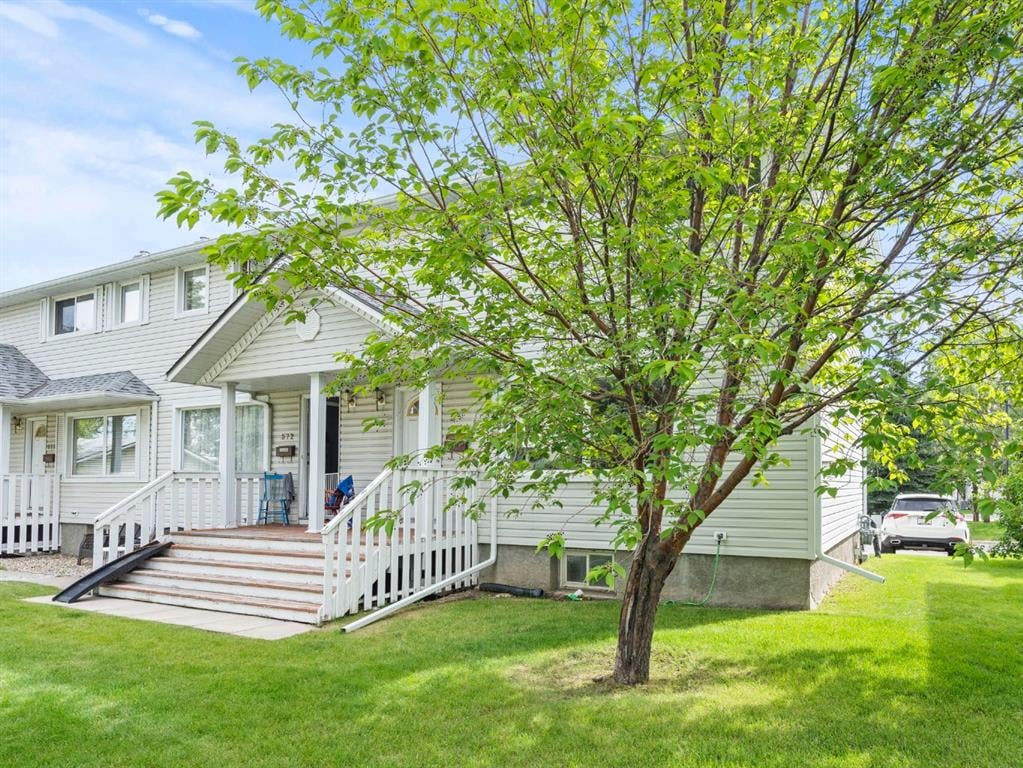 571 Killarney Glen - Thumbnail 1