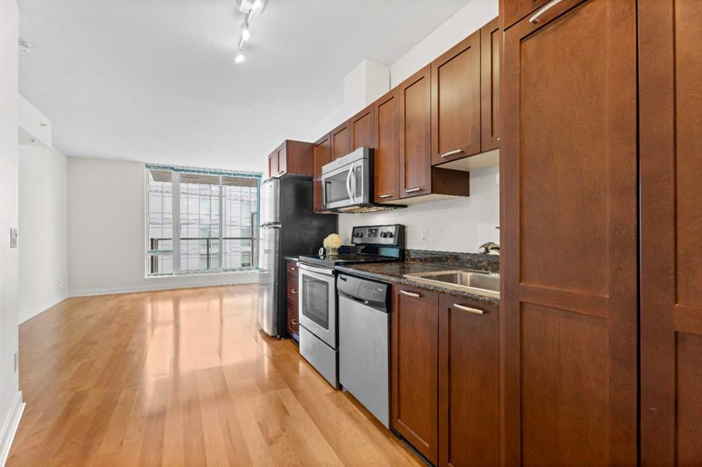 3820 Brentwood - Thumbnail 6