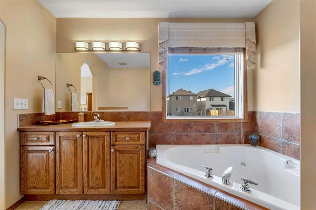 214 Saddlemont - Thumbnail 5