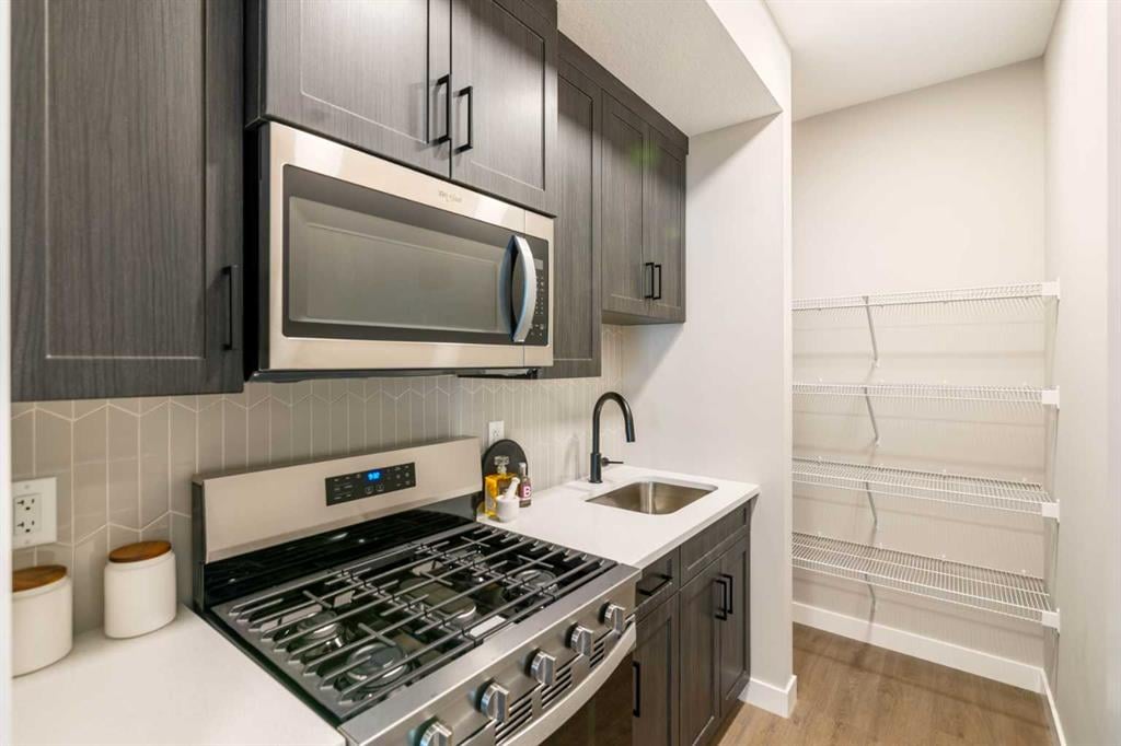 215 Belvedere - Thumbnail 6