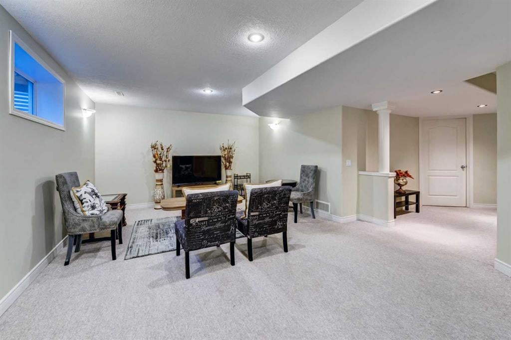 230 Simcoe - Thumbnail 6