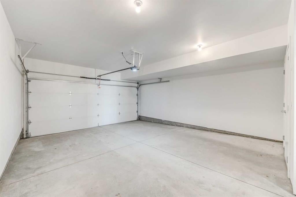 857 Belmont - Thumbnail 5
